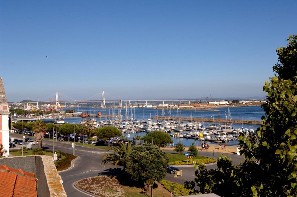 Marina Charming House Hotel Figueira da Foz Bagian luar foto